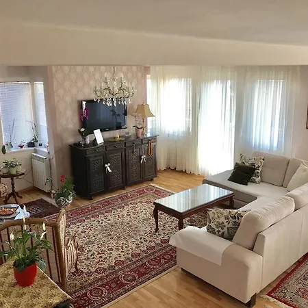 Lux Villa *